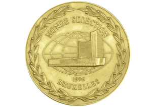 湯溝酒業(yè)榮獲—榮譽(yù)獎(jiǎng)?wù)?>

										湯溝酒業(yè)榮獲—榮譽(yù)獎(jiǎng)?wù)?									</a><a href=